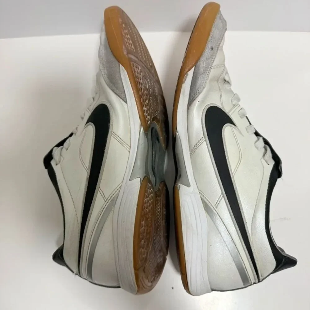 Nike tiempo air legend Indoor futbol men’s size 12